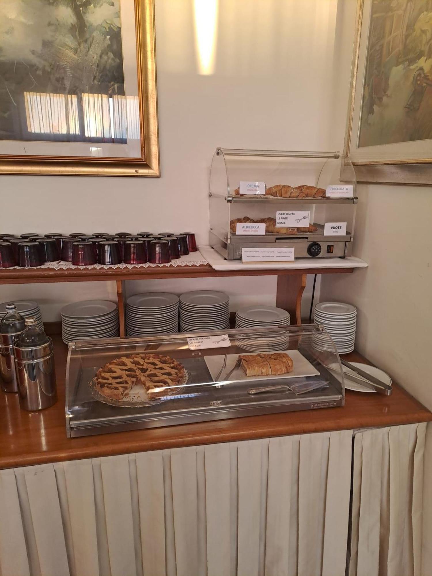 Hotel Internazionale Cervignano del Friuli Bagian luar foto