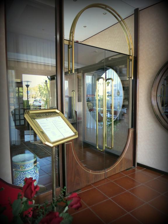 Hotel Internazionale Cervignano del Friuli Bagian luar foto