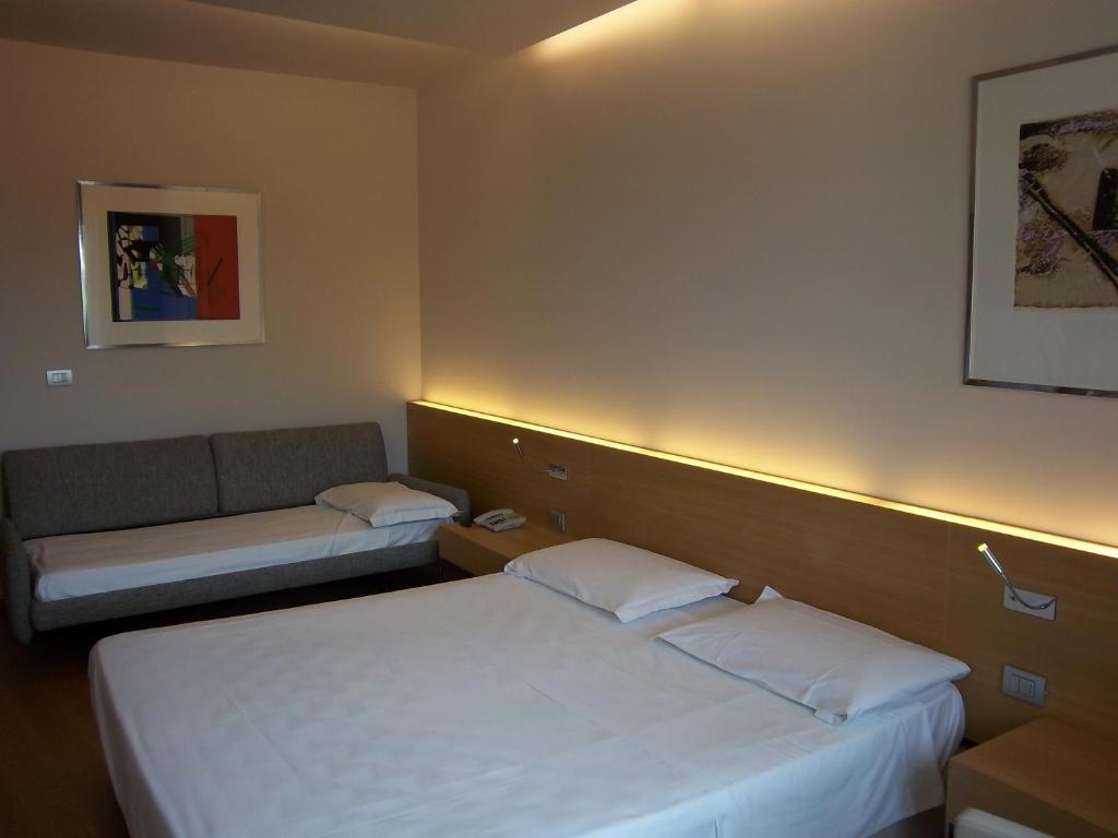 Hotel Internazionale Cervignano del Friuli Ruang foto