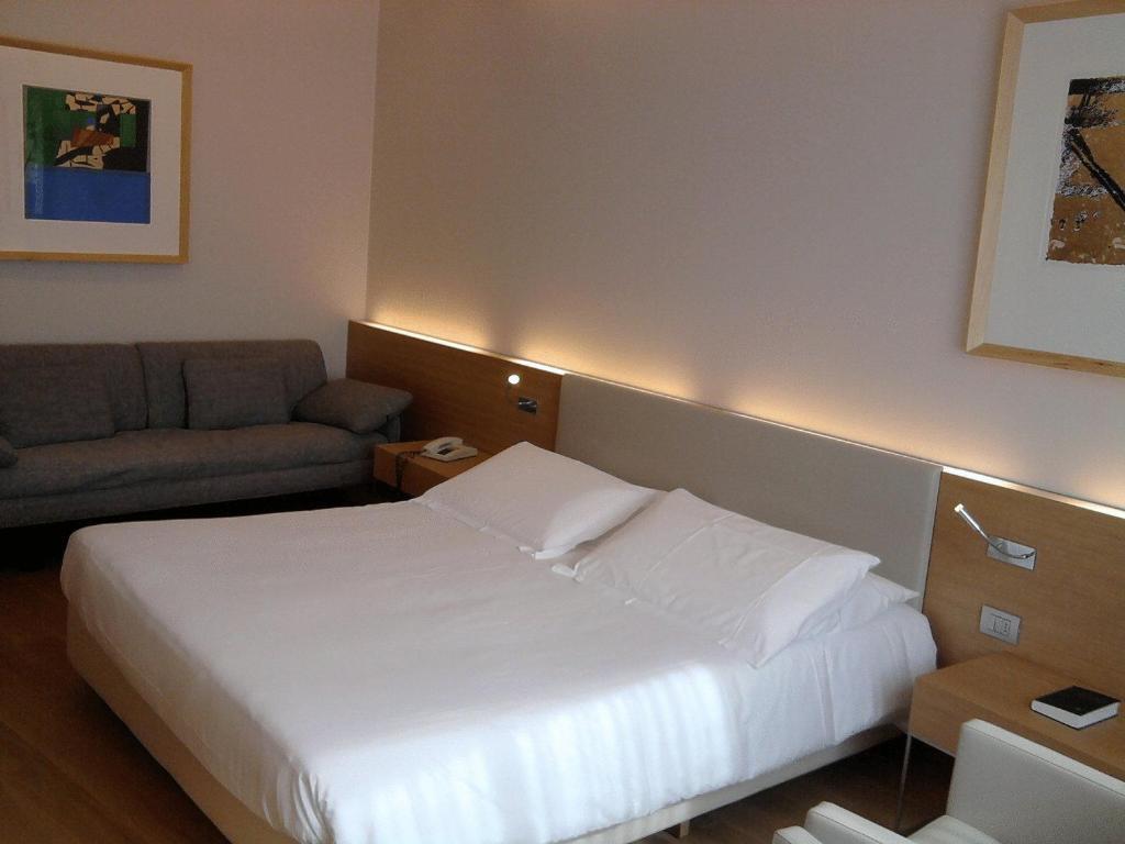 Hotel Internazionale Cervignano del Friuli Bagian luar foto